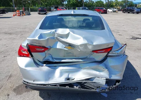 2018 Chevrolet Malibu Lt z USA, uszkodzony, nr VIN 1G1ZD5ST5JF198467